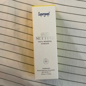 Supergoop (Re)setting 100% Mineral Powder SPF 35